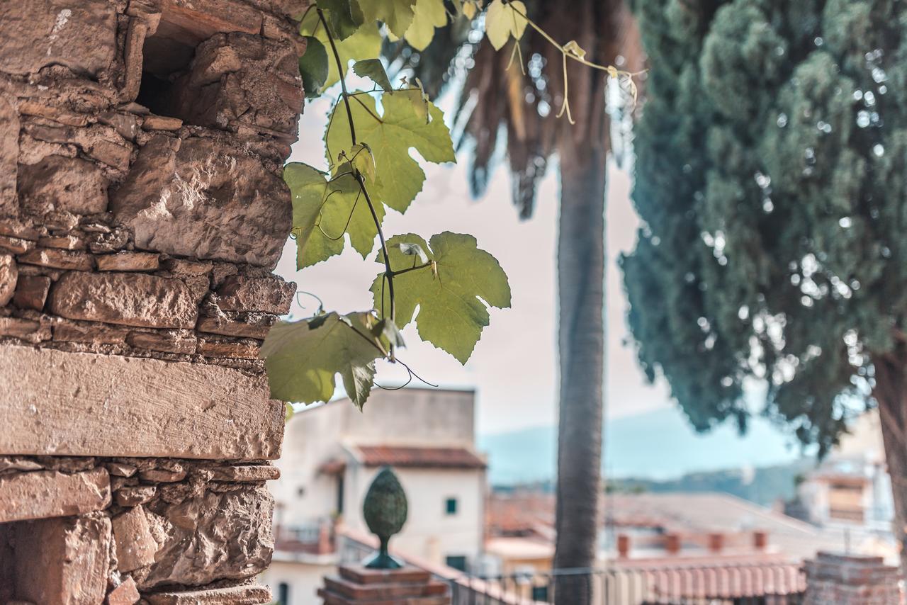 Medousa Bistrot & Suites Taormina Exterior photo